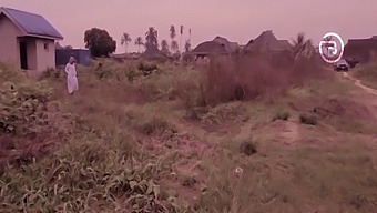 Amateur Fulani Babe Given 100k To Perform Oral Sex In Lonely Area