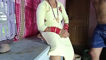Desi Maid Gets Fucked Hard In The Kitchen