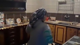 Arab Milf Sharmota'S Northern Adventure