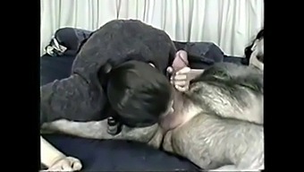 Muslim Woman From Middle Eastern Countries Performs Oral Sex