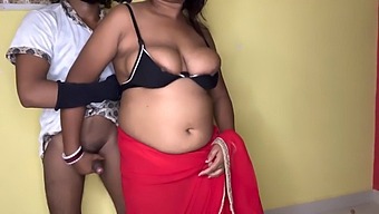 Kamvali Bay, The Indian Voluptuous Lady