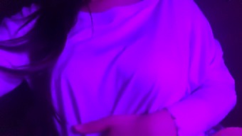 Teen'S Sensual Exploration With Fingers In High Definition